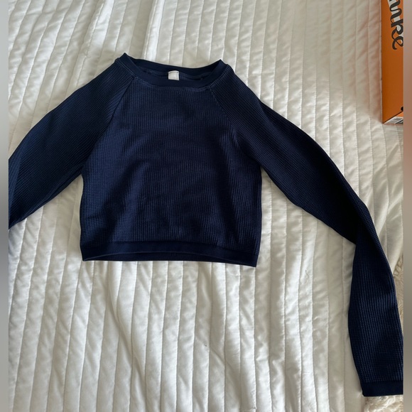 Aeries navey thermal waffle knit long sleeve in size small - Picture 1 of 2